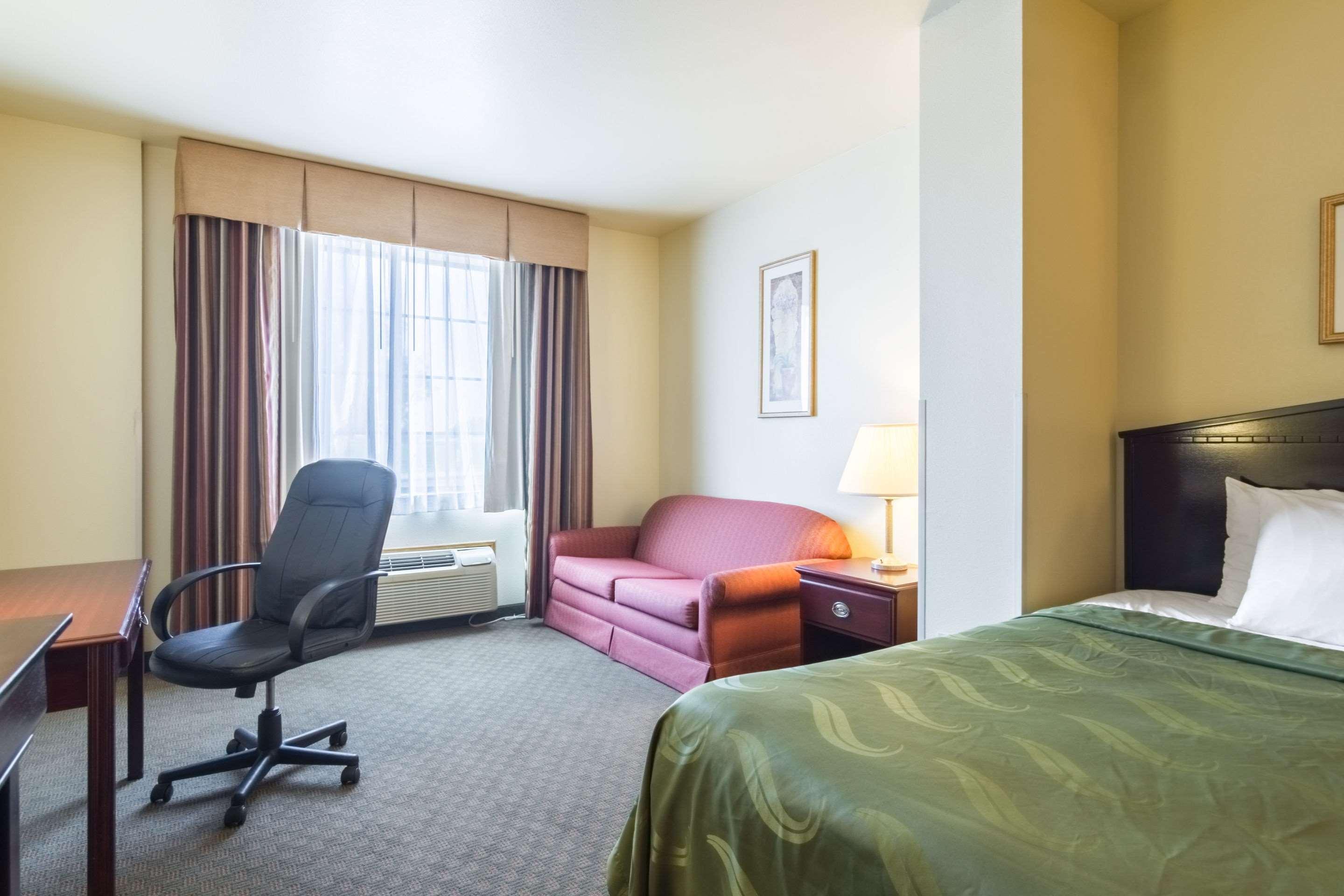 Quality Inn & Suites Of Alma - Northeast From Fort Smith Exteriör bild