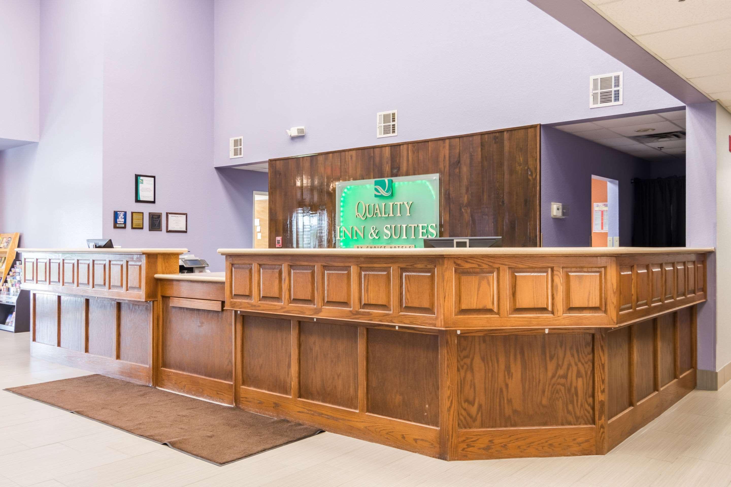 Quality Inn & Suites Of Alma - Northeast From Fort Smith Exteriör bild