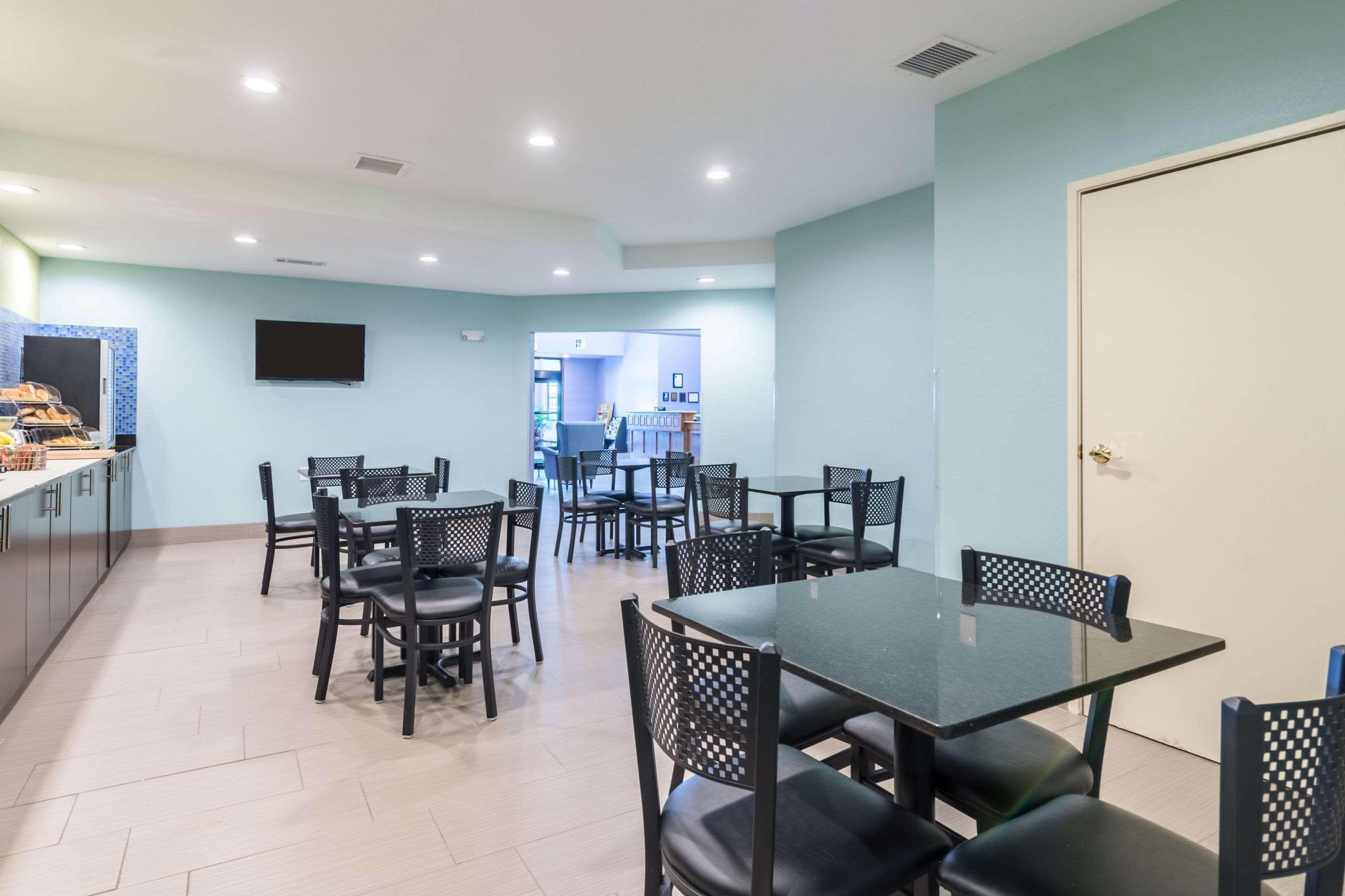 Quality Inn & Suites Of Alma - Northeast From Fort Smith Exteriör bild