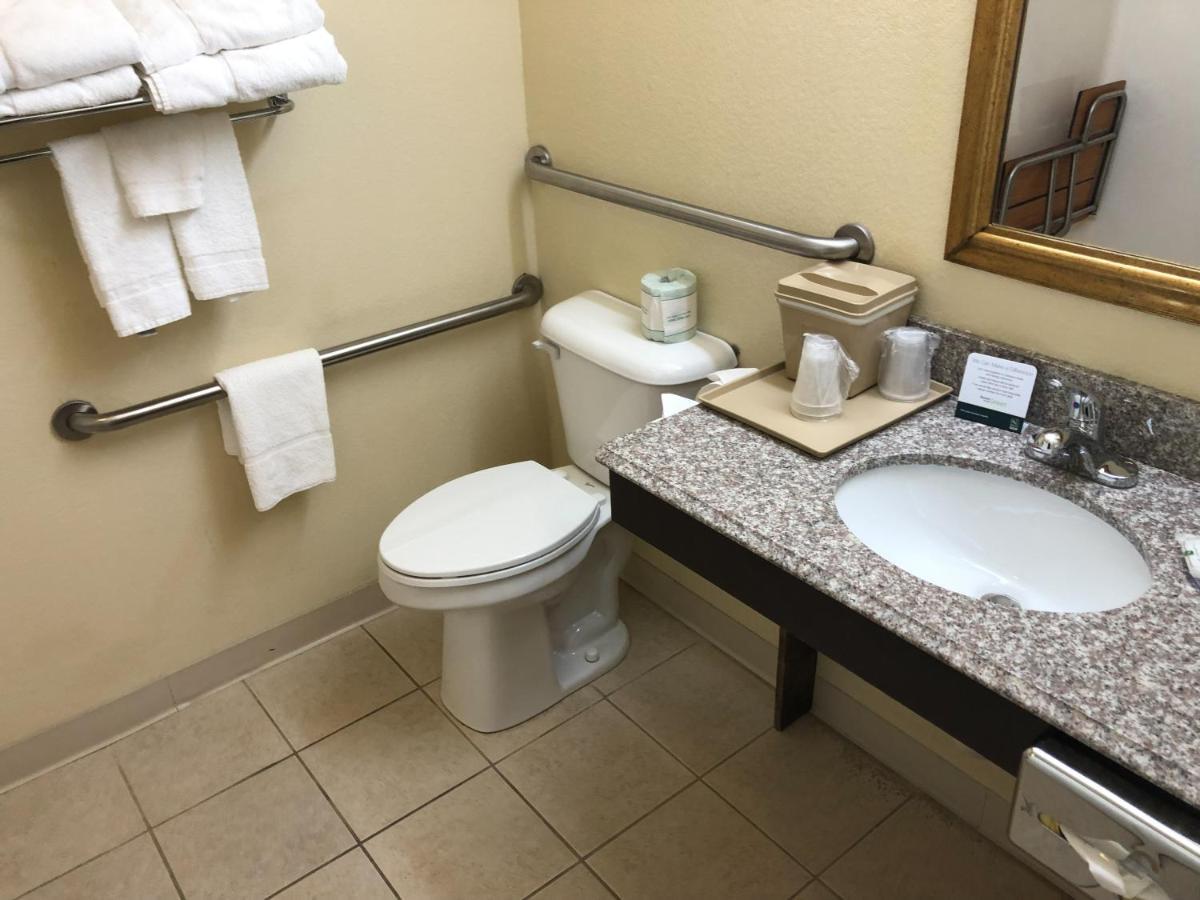 Quality Inn & Suites Of Alma - Northeast From Fort Smith Exteriör bild