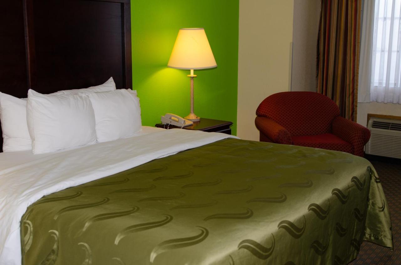 Quality Inn & Suites Of Alma - Northeast From Fort Smith Exteriör bild