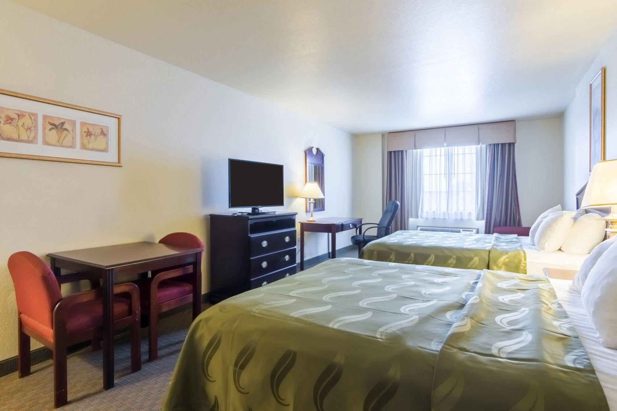 Quality Inn & Suites Of Alma - Northeast From Fort Smith Exteriör bild